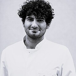 Dr. Mehrgan Shahryari