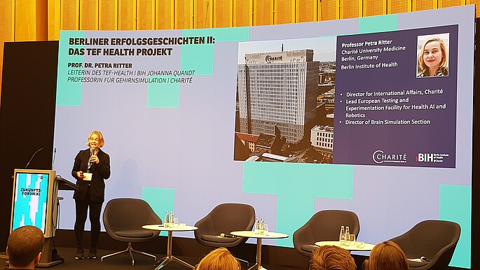 Prof. Dr. Petra Ritter spricht auf dem Zukunftsforum zum TEF Health Project