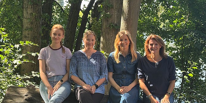 Das Oncovirtuous Team (v.l.n.r.: Gründerinnen Leslie Kamstra, Dr. Anja Geisler, Esther Horn, und Projektmentorin Prof. Dr. Sophie Van Linthout) © Oncovirtuous Das Oncovirtuous Team (v.l.n.r.: Gründerinnen Leslie Kamstra, Dr. Anja Geisler, Esther Horn und Projektmentorin Prof. Dr. Sophie Van Linthout) © Oncovirtuous