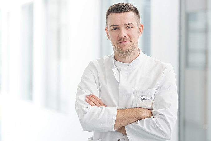 PD Dr. med. Simon Moosburner PD Dr. med. Simon Moosburner
