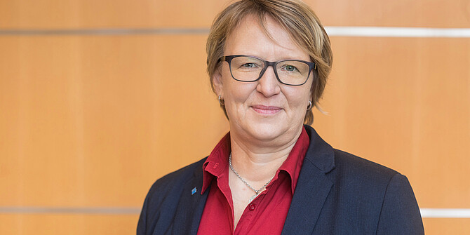 Porträtfoto Prof. Dr. Sylvia Thun