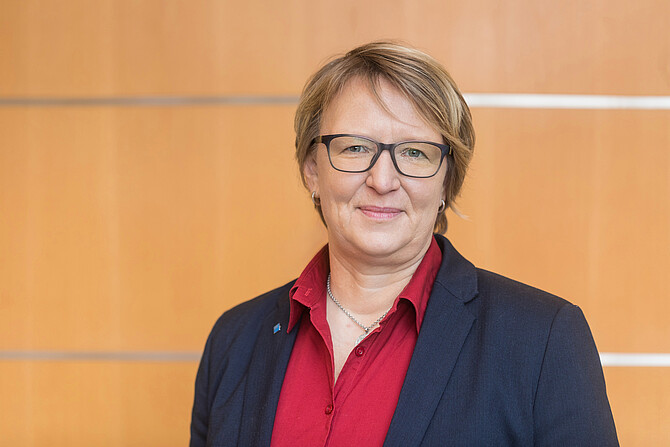 Porträtfoto Prof. Dr. Sylvia Thun