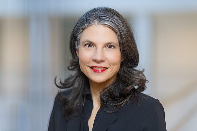 Portrait photo Doris Meder