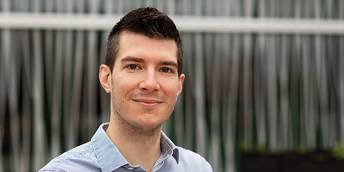 Simon Haas Portrait photo of Simon Haas