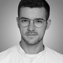 Dr. med. Simon Moosburner